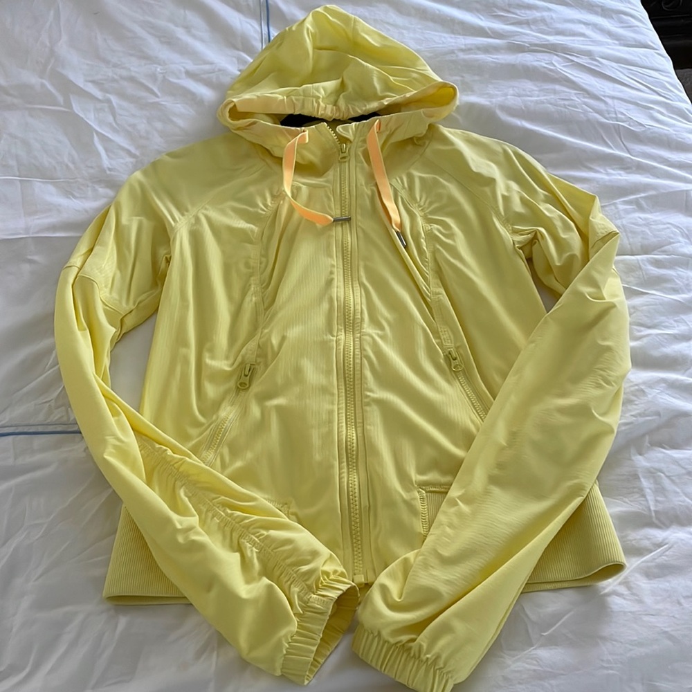 Running jacket. Size 4. Lululemon